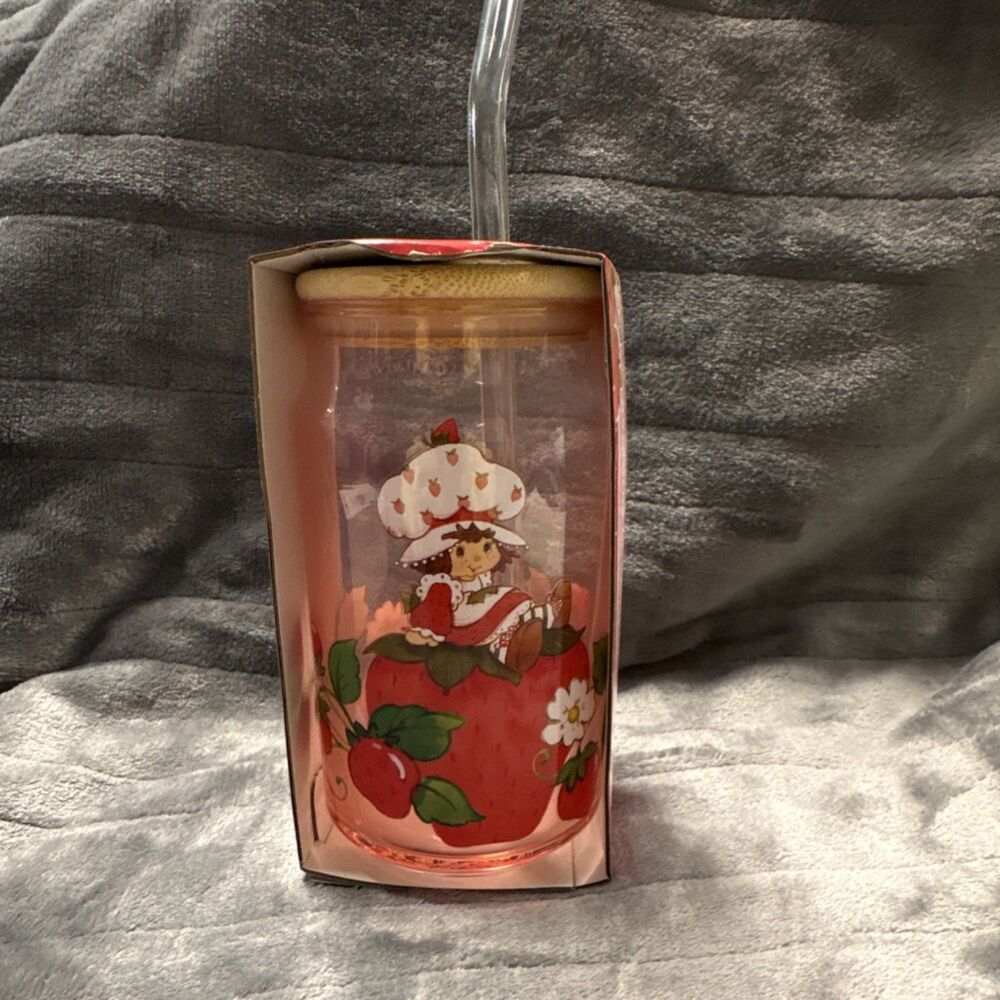 Strawberry Shortcake 16 oz Glass Tumbler with Bamboo Lid and Glass Straw